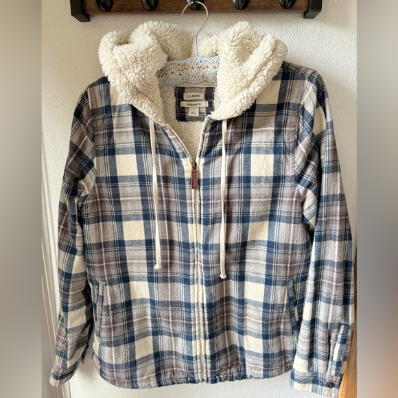L.L. Bean Women's Scotch Plaid Flannel Shirt, Sherpa-Lined Zip Hoodie - Picture 1 of 8